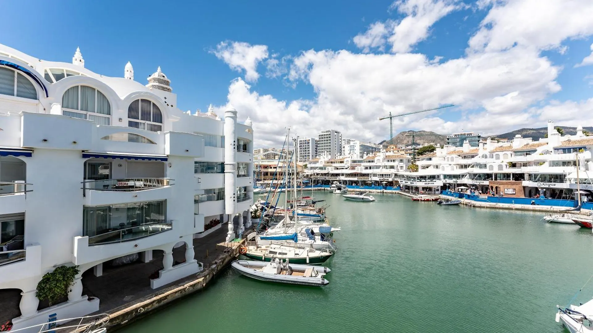 Luxury Marine Apartment Wifi Benalmádena