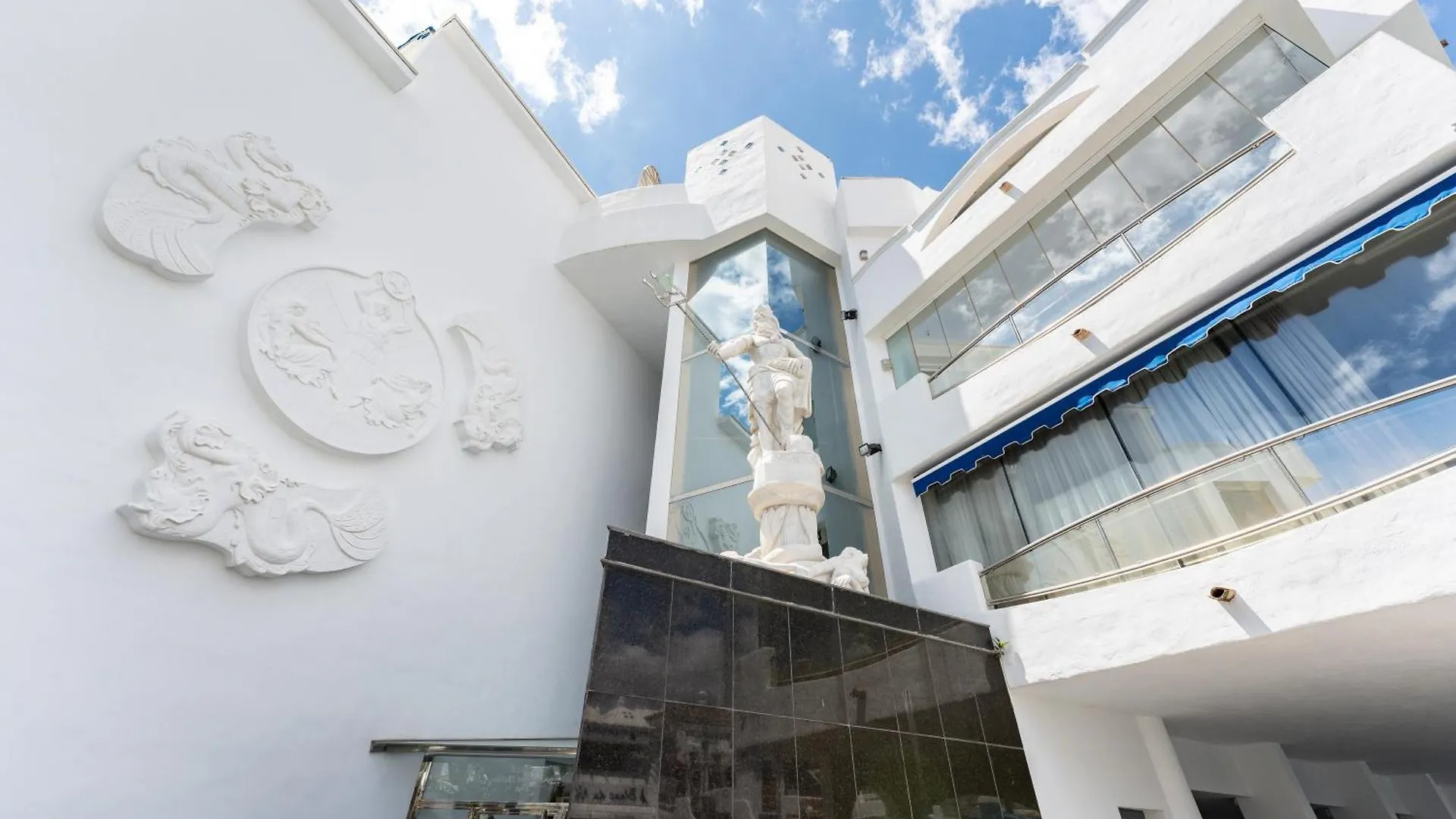 Luxury Marine Apartment Wifi Benalmadena Spain